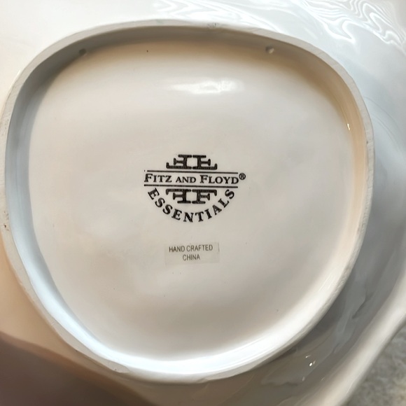 Set of 2 Fitz & Floyd Essentials Gypsy Chicks Chicken Bird Fiesta Whimsical Bowl - Picture 4 of 4